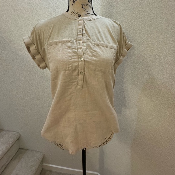 Lucky Brand Tee - Picture 1 of 4